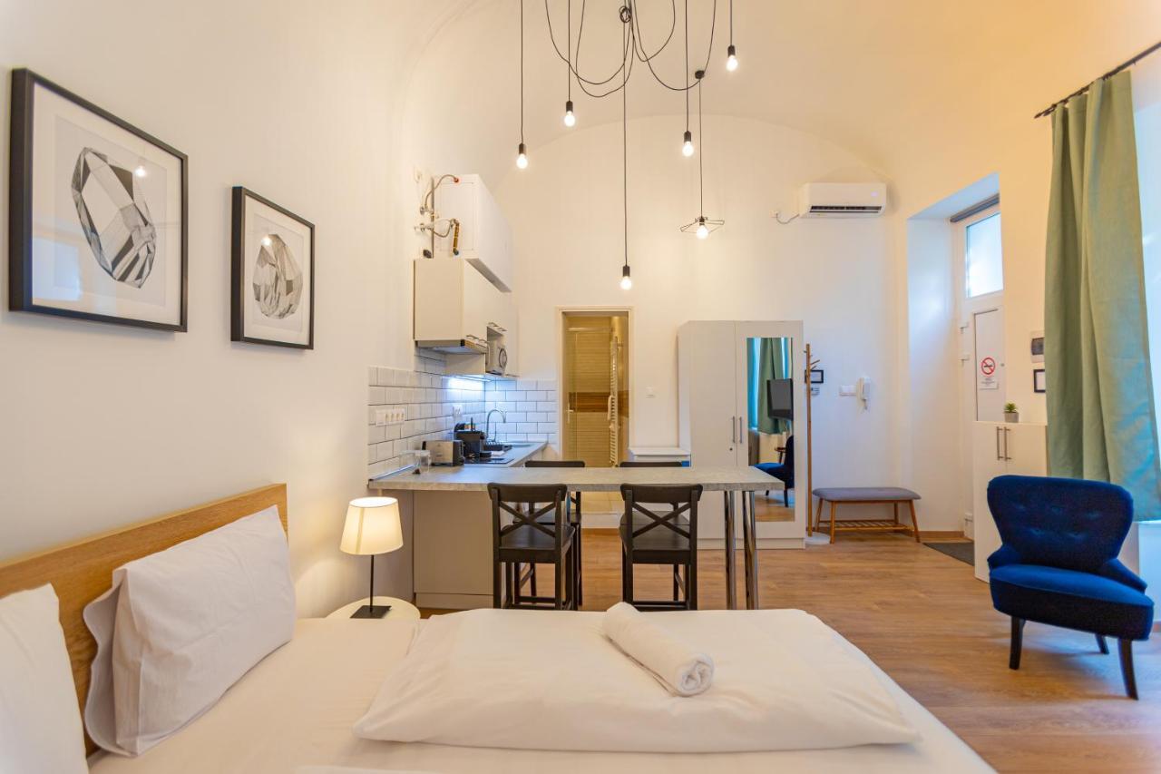 Cassa Mist Apartment Budapest Esterno foto