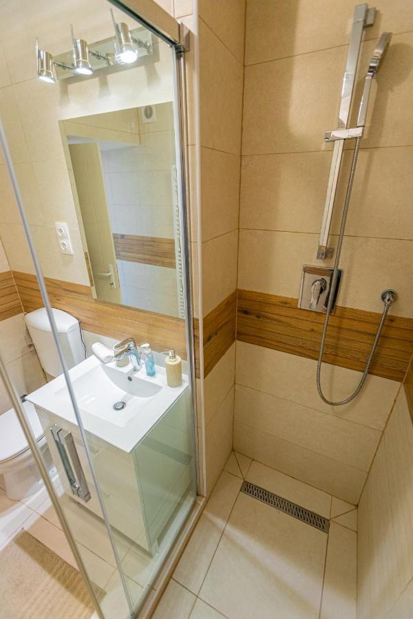 Cassa Mist Apartment Budapest Esterno foto